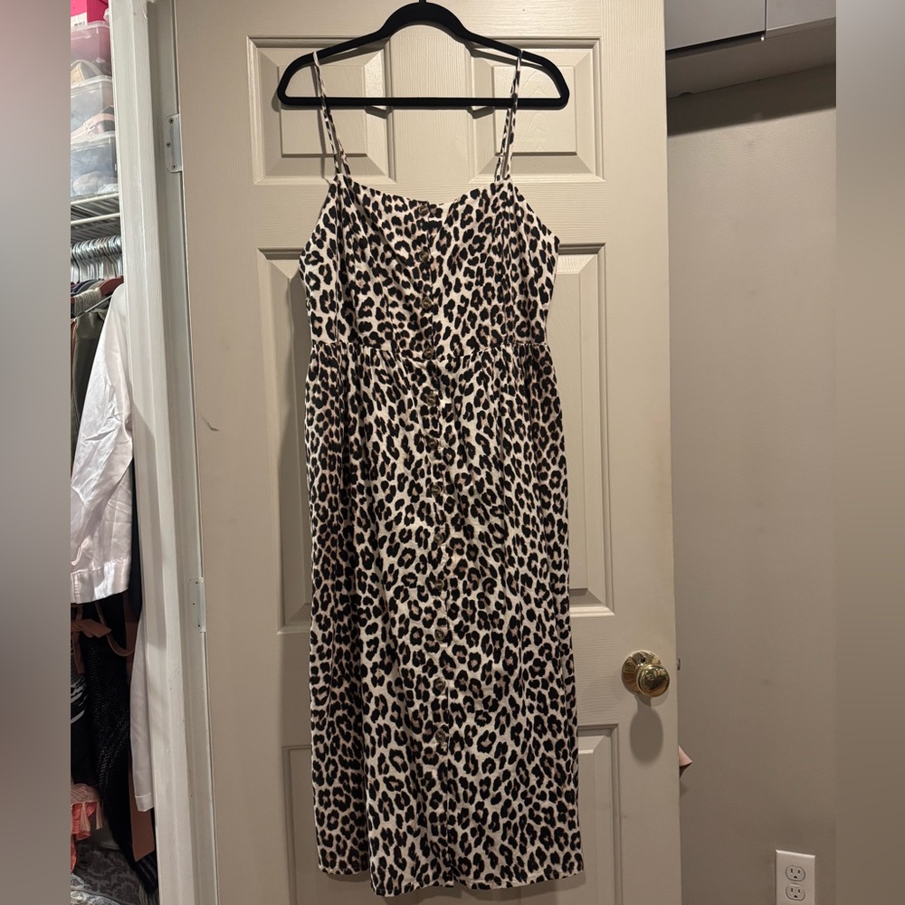 H&M Beige and Black Textured dress